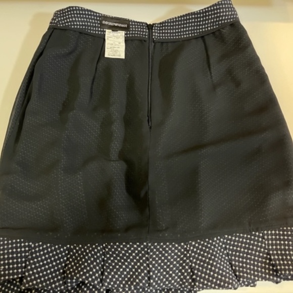 Emporio Armani Bouffant Skirt Made in Italy size 42 - Picture 5 of 5